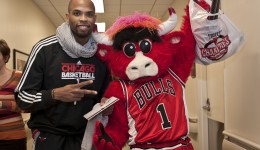 Bulls forward and mascot bring smiles to sick kids