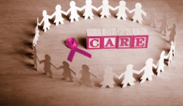 Being social may help ease pain of breast cancer