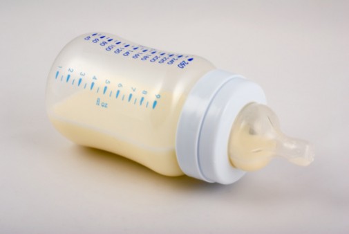 Dangers of buying breast milk online