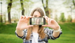 Are selfies leading to cosmetic surgery?