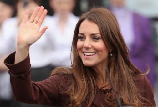 Should the pregnant Kate Middleton be wearing high heels?