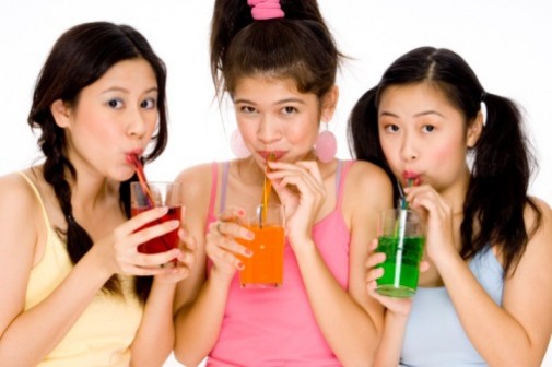 Sugary drinks linked to earlier periods