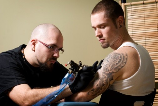 Pain from tattoos lasts long after ink has dried