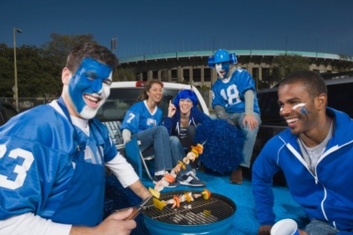 Infographic: Healthy tailgating tips