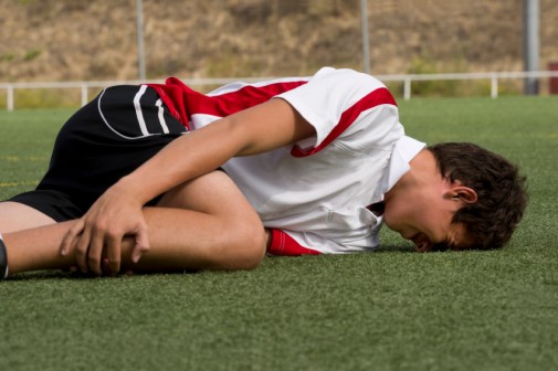 A common knee fracture found in athletic adolescent boys