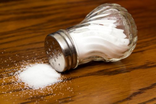 What does salt do to your brain?