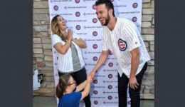 Cubs’ Kris Bryant on receiving end of endearing marriage proposal