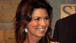 Which debilitating disease robbed Shania Twain of her voice?