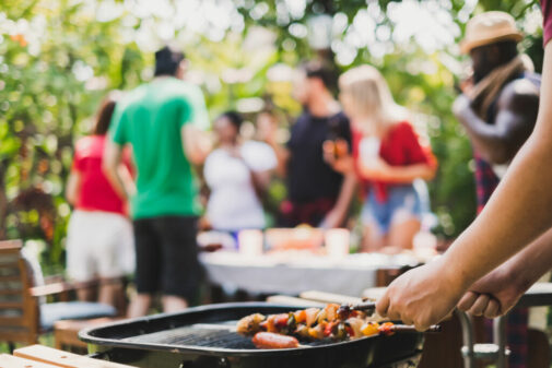 Labor Day get together? Don’t make these hosting mistakes.