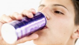 Doctors call for limits on caffeine in energy drinks