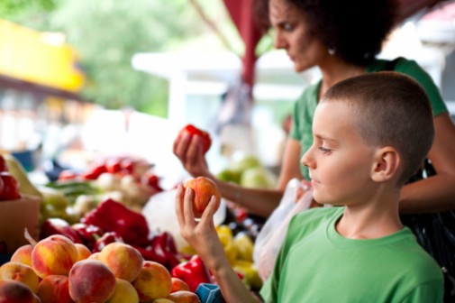 Get to know your food at the farmers’ market