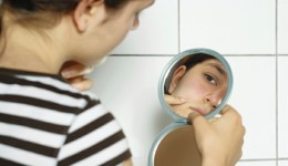 Powerful acne fighting tips for your teen