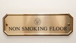 Non-smoking hotel rooms expose guests to health dangers