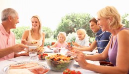 Avoid these unwanted guests at your next summer picnic