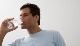 Can staying hydrated prevent kidney stones?