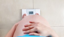 How mommies’ weight influences kids