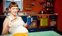 Is excessive weight gain during pregnancy dangerous?