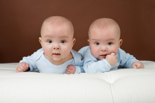 Help for rare issue affecting in utero identical twins