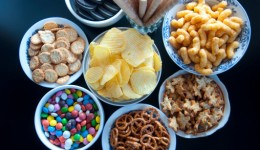 Junk food binges can sabotage your diet