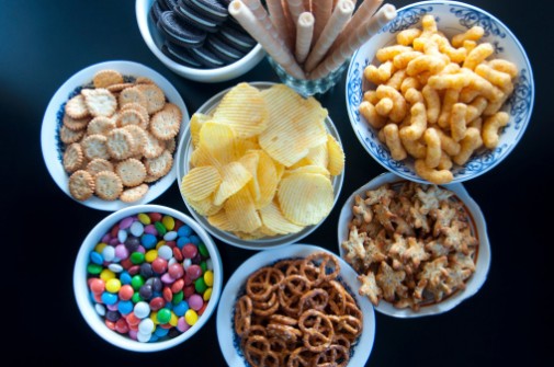 Junk food binges can sabotage your diet