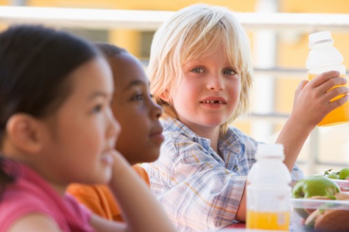 Acid in fruit drinks pose threat to kids’ teeth
