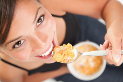 Eating breakfast helps teens keep obesity in check