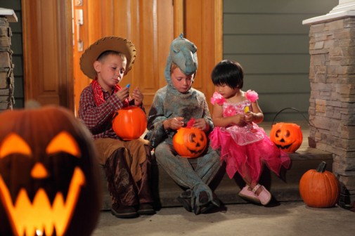 Teal Pumpkin Project makes Halloween safer for kids with allergies