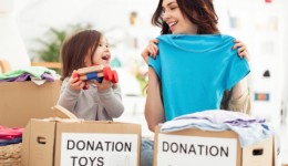 5 ways to put giving back into the holidays