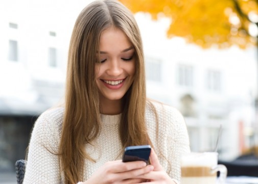 Texting program reminds girls of birth control appointments