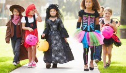 Infographic: 5 tips for a safe and spooky celebration