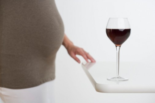 Women: Steer clear of alcohol during pregnancy