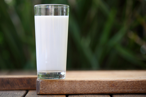 Will A Glass Of Milk Cure Your Insomnia Health Enews