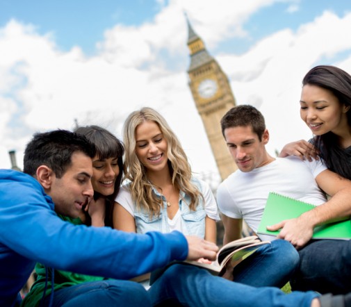 What parents need to discuss with their kids before studying abroad