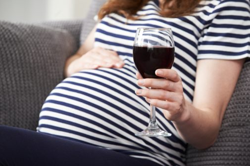 Should servers deny pregnant women alcohol?