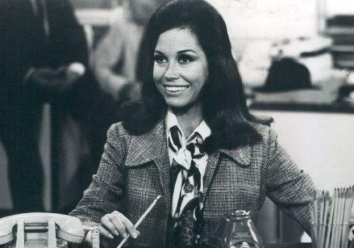 Mary Tyler Moore passes away at 80
