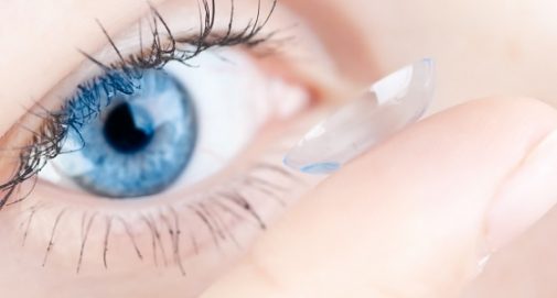 27 contact lenses found in woman’s eye: Here’s what you need to know