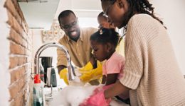 People with clean homes do these 3 things