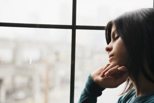 6 natural ways to manage depression