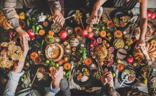 Head to Thanksgiving dinner with these four healthy-eating tips