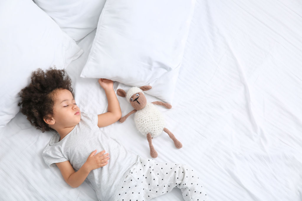 How to help your child's sleep patterns in the summer