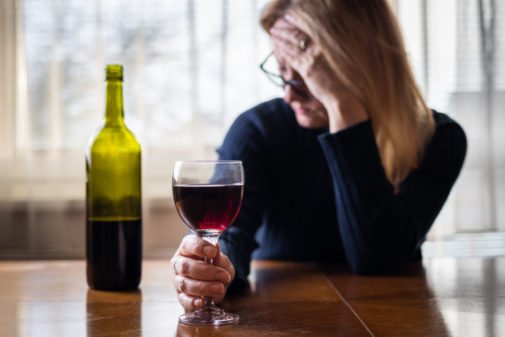 What causes wine headaches?