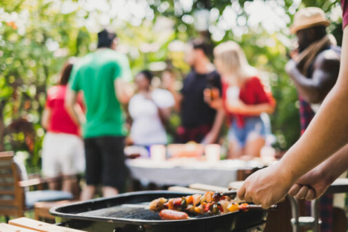 Labor Day get together? Don’t make these hosting mistakes