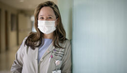 Una cirujana de mama defiende la atención de primer nivel para todas las pacientes