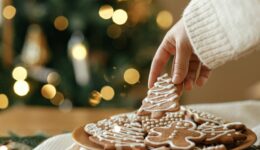 How to enjoy holiday treats without overindulging
