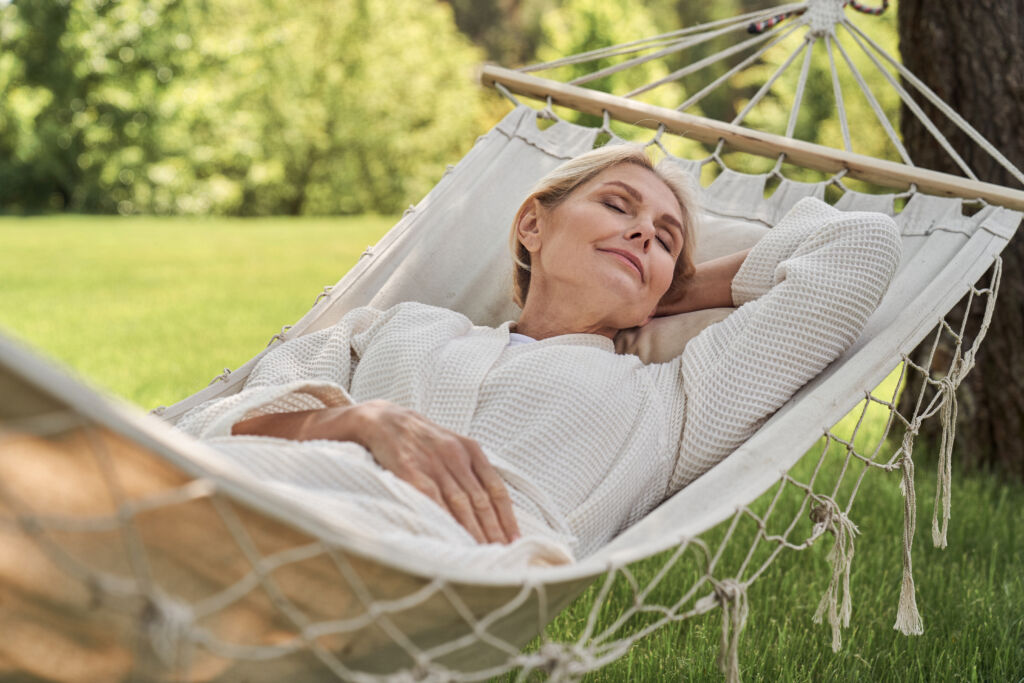 Does hot weather make you sleepy? health enews