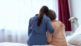 Do’s and don’ts: Caring for a loved one with Alzheimer’s disease