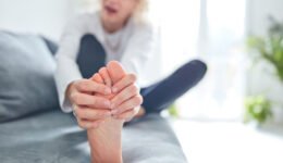 5 common reasons for foot and ankle pain