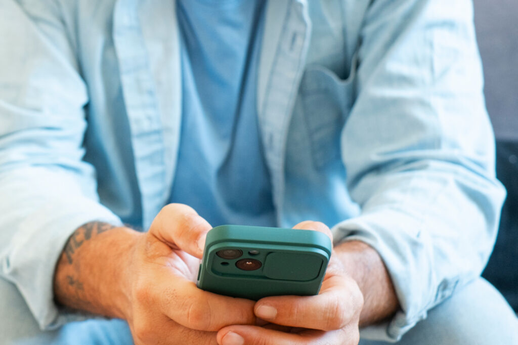 Platform Warning Label Would social media warning labels work? | health enews