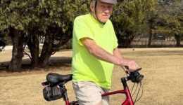 Back on a bicycle at 95 years old