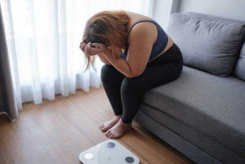 Do men lose weight faster than women?